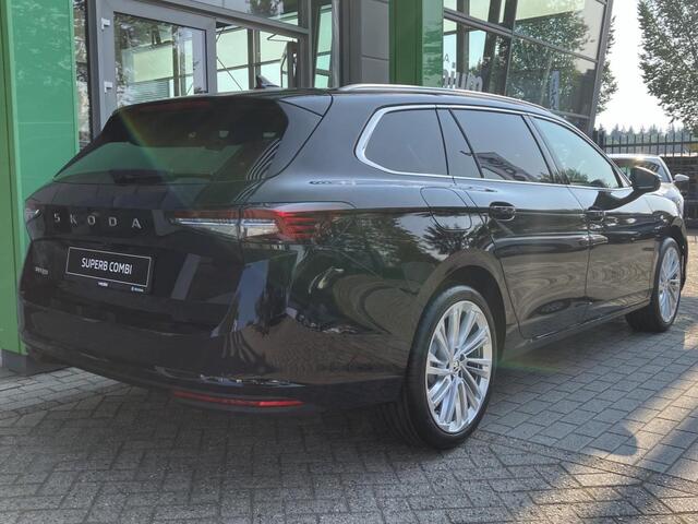 Skoda SUPERB Combi First Edition 1.5 TSI 150 PK DSG | Automaat | Panorama Dak | Navigatie | Adaptieve cruise control | 19'' Lichtmetalen velgen | Camera |