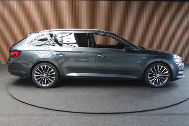 Skoda SUPERB Combi 1.4 TSI iV Laurin & Klement Navi Leer ACC Elektr. achterklep Stoelen elektr. met memory PDC 19" LM velgen BTW auto