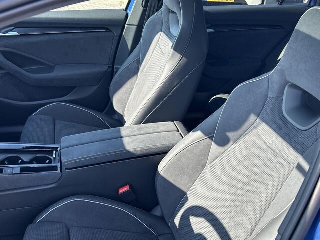 Skoda SUPERB combi Sportline Business 1.5 TSI PHEV 150 kW / 204 PK Combi | Metallic Lak | 19'' lichtmetalen velgen | Panorama dak | Trekhaak wegklapbaar | 2000,- inruilvoordeel