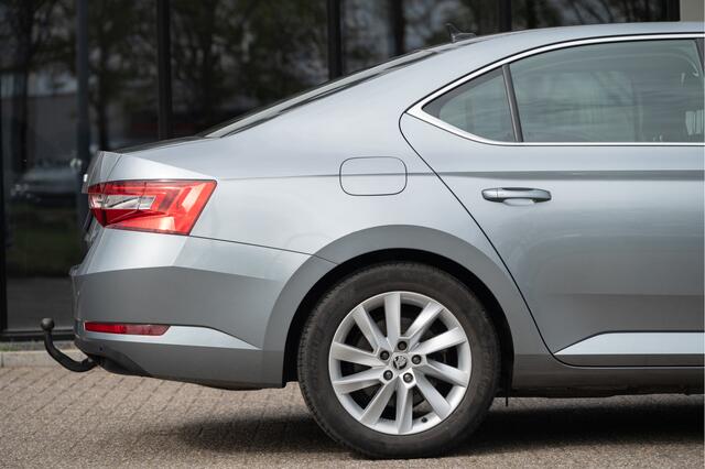 Skoda SUPERB 1.4 TSI iV Business Edition Plus | Adapt. Cruise | Apple CarPlay | Navi | Stoelverw. | Afn. Trekhaak |