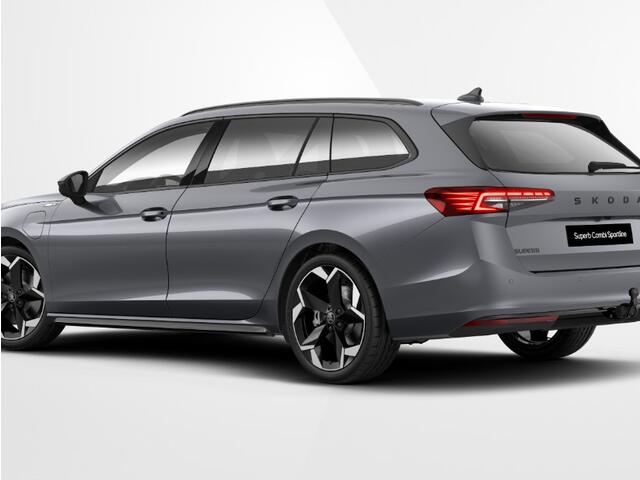 Skoda SUPERB combi Sportline Business 1.5 TSI PHEV 150 kW / 204 PK Combi | Metallic Lak | 19'' Velgen | Travel assist Plus | 2000,- inruilvoordeel