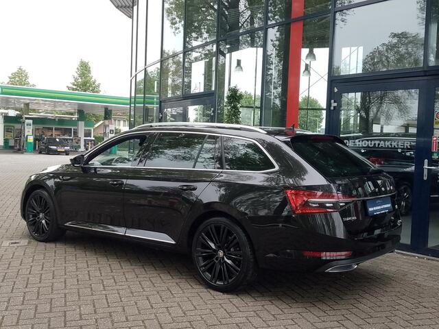 Skoda SUPERB Combi 1.4 TSI iV 'Laurin & Klement' | Leer | Navi | ECC | PDC + Camera | LM Velgen | Cruise Control