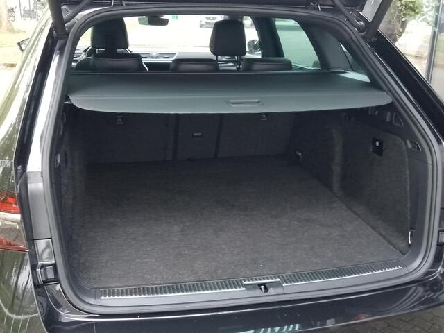 Skoda SUPERB Combi 1.4 TSI iV 'Laurin & Klement' | Leer | Navi | ECC | PDC + Camera | LM Velgen | Cruise Control