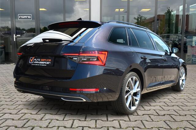 Skoda SUPERB Combi 1.4 TSI iV Sportline | Camera | Trekhaak | 19 Inch |
