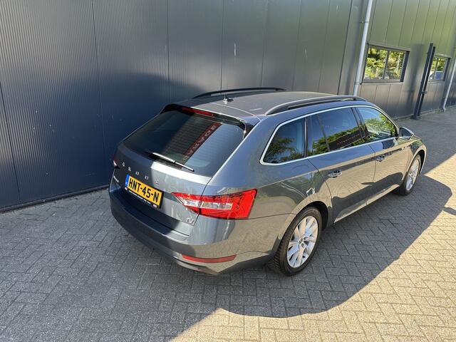 Skoda SUPERB Combi 1.4 TSI iV Sportline Business 156 / 218PK | Trekhaak | Leder | Clima
