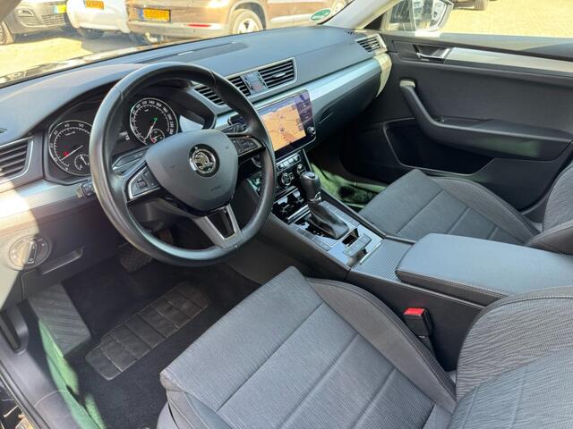 Skoda SUPERB Combi 1.4 TSI ACT 150PK DSG Full-Led Camera Cruise Carplay