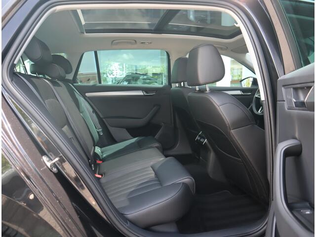 Skoda SUPERB Combi 1.5 TSI ACT Style Business / Panoramadak / 9.000 KM!