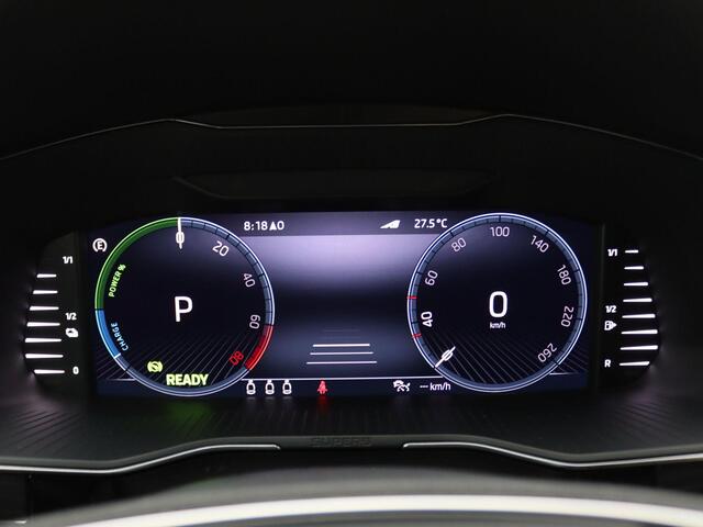 Skoda SUPERB Combi 1.4 TSI iV Business Edition Plus 218PK DSG Adaptieve Cruise Controle, Stoel-Stuurverwarming, Volleder, Keyless, Side Assist, Achteruitrijcamera, Trekhaak, 18" LM Velgen