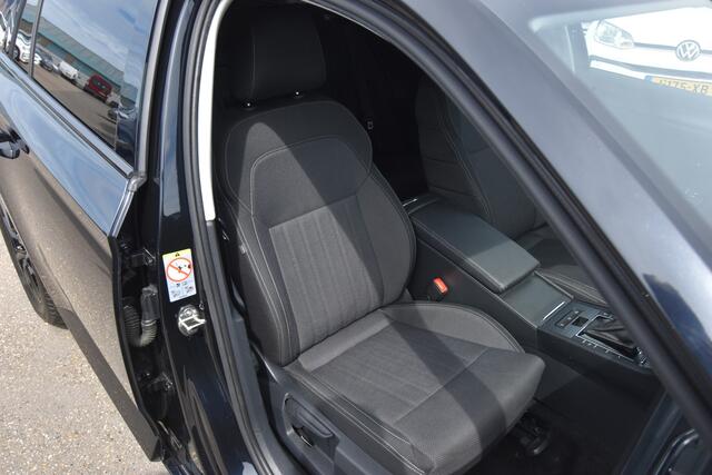 Skoda SUPERB Combi 1.4 TSI iV Business Edition Plus , BLACK EDITION !! , TREKHAAK , A UITRIJ CAM , LED KOPL , NAVI , CLIMATR ,