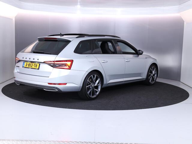 Skoda SUPERB Combi 1.5 TSI ACT Sportline Business 150 pk Automaat (DSG) | Verlengde garantie | Navigatie | Panoramadak | Parkeersensoren | Achteruitrijcamera | Adaptieve cruise control |