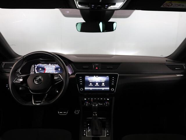 Skoda SUPERB Combi 1.5 TSI ACT Sportline Business 150 pk Automaat (DSG) | Verlengde garantie | Navigatie | Panoramadak | Parkeersensoren | Achteruitrijcamera | Adaptieve cruise control |