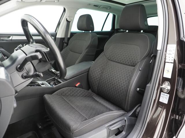 Skoda SUPERB Combi 1.4 TSI iV Business Edition Plus | Panoramadak | Trekhaak | Canton | Keyless | Adaptive Cruise | Carplay