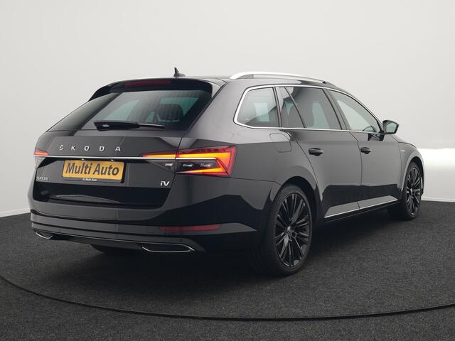 Skoda SUPERB Combi TSI iV Lauren & Klement Plug In Hybrid 218pk PHEV | Black Optic | Cruise Control | Crystal LED | Lederen Sportstoelen Memory & Verwarmd | Apple Carplay | Canton Audio | Navigatie | Verwamd Stuur | DAB |