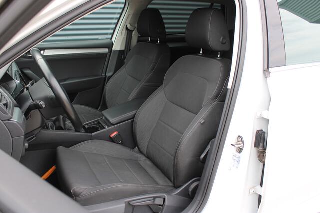 Skoda SUPERB Combi 1.4 TSI Ambition Business Trekhaak Navigatie CarPlay
