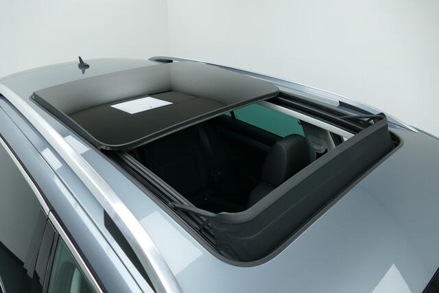 Skoda SUPERB Combi 1.4 150pk TSI ACT Ambition Business. Panodak, Navi, Adaptief Cruise, Led, Haak 1600kg