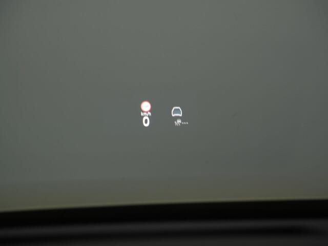 Skoda SUPERB Combi 1.5 TSI 204 pk DSG PHEV Laurin & Klement | Panoramadak | Trekhaak | adaptieve onderstelregeling(DCC) | Leder | CANTON sound | Stoelventilatie | 18 inch