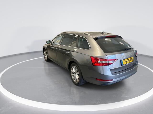 Skoda SUPERB Combi 1.5 TSI 150pk DSG ACT Business Edition Plus · Camera · Elek. Voorstoel · Elek. Achterklep · Apple/Android Car Play · Navigatie · 17'' Inch · Garantie t/m 02-08-2027 of 100.000km