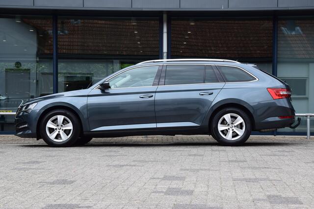 Skoda SUPERB Combi 1.5 TSI 150PK ACT Business Edition DSG Automaat | Org. NL | BOVAG Garantie | Trekhaak | Apple Carplay/Android Auto | Full LED | PDC Achter | Cruise&Climate Control |