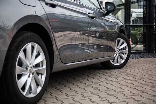 Skoda SUPERB Combi 1.5 TSI MHEV First Edition , Adap. cruise, Massage,