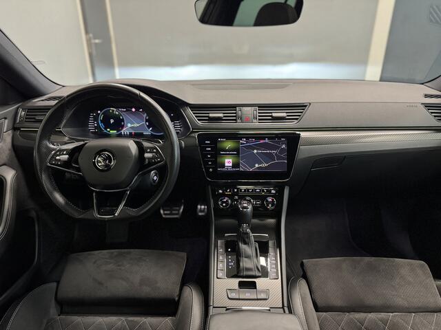 Skoda SUPERB Combi 1.4 TSI iV Sportline Business Memoryseats - Panoramadak - Dodehoekdetectie