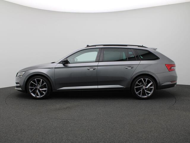 Skoda SUPERB Combi 1.4 TSI iV Sportline Business 218PK DSG Pano-Schuifdak, Adaptieve Cruise Controle, 360gr. Camera, Verwarmbare voorstoelen en achterbank, Memorystoel, Virtual Pedal, Keyless, Side Assist, Trekhaak, 19" LM Velgen