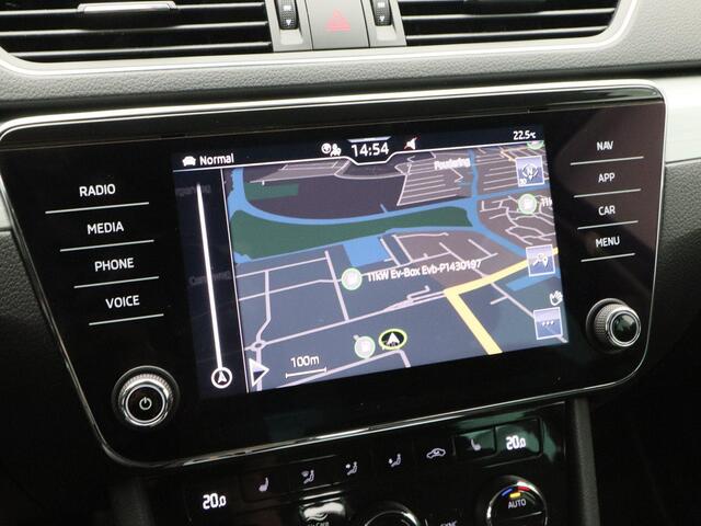 Skoda SUPERB Combi 1.4 TSI 218 Pk iV Business Edition Plus | Adaptive Cruise | Carplay | Sensoren | Stoel Verwarming | Climate Control | 17 Inch | 95.827 Km!!