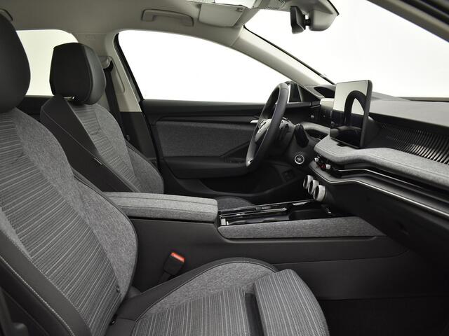 Skoda SUPERB combi Business Edition 1.5 TSI PHEV 150 kW / 204 PK Comb | 18'' Lichtmetalen Velgen | Akoestisch pakket | 2000,- inruilvoordeel!!