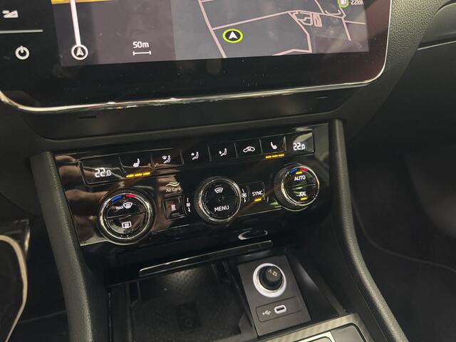 Skoda SUPERB Combi 1.4 TSI iV Sportline / Pano / Canton / Camera