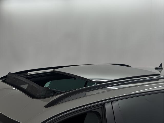 Skoda SUPERB Combi 1.4 TSI iV Sportline / Pano / Canton / Camera