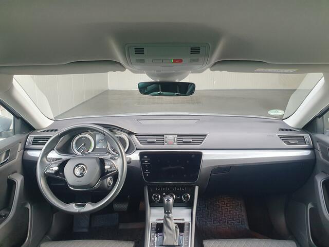 Skoda SUPERB Combi 1.4 TSI iV Business Edition Plus NAVI/CAMERA/LED/STOELVERW