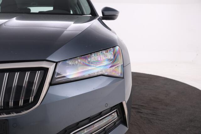 Skoda SUPERB Combi 1.4 TSI iV Business Edition Navigatie, Climate, Lmv,
