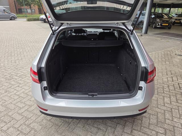 Skoda SUPERB 1.5 TSI A/T Business Edition | Virtual cockpit | Navi