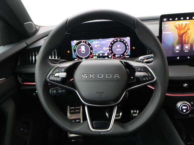 Skoda SUPERB Combi Sportline Business 1.5 TSI PHEV 204 PK DSG Automaat | Panorama dak | Suite Sport Leder | 19" lichtmetalen velgen | Trekhaak | Canton Geluidssysteem |