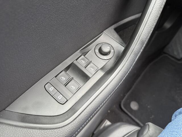 Skoda SUPERB Combi BWJ 2023 1.4 TSI iV 157 PK Business Edition Plus TREKHAAK / APPLE CARPLAY / ANDROID AUTO / NAVI / CLIMA / ADAPTIVE CRUISE / ELEKTRISCHE STOEL / STOELVERW. / STUURVERW. / HALF LEDER / DAB / CAMERA / KEYLESS / LMV / PDC