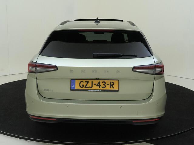 Skoda SUPERB Combi 1.5 TSI MHEV Business Edition Lederen bekleding | Massagestoelen | verwarmde voorruit | Panorama schuif kantel dak | Stoel en stuurverwarming | Privacy glass