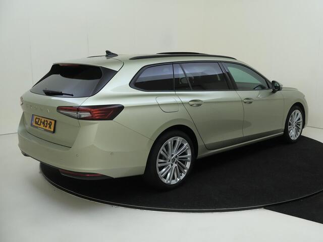 Skoda SUPERB Combi 1.5 TSI MHEV Business Edition Lederen bekleding | Massagestoelen | verwarmde voorruit | Panorama schuif kantel dak | Stoel en stuurverwarming | Privacy glass