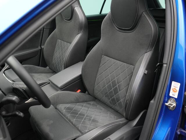 Skoda SUPERB Combi 1.4 TSI iV 218 pk DSG Sportline Business | Panoramadak | Trekhaak | Dynamic Chassis Control | Standkachel | Rondomzicht camera | Side Assist | 19 inch