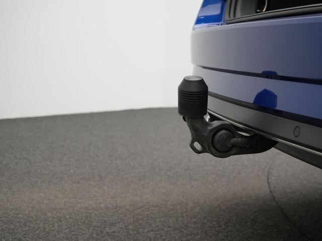 Skoda SUPERB Combi 1.4 TSI 218 pk DSG iV Laurint & Klement | Panoramadak | Stoelventilatie | Adaptieve onderstelregeling (DCC) | Rondomzicht camera | Geheugenstoelen | Trekhaak | Lederen bekleding | Standkachel | 19 inch
