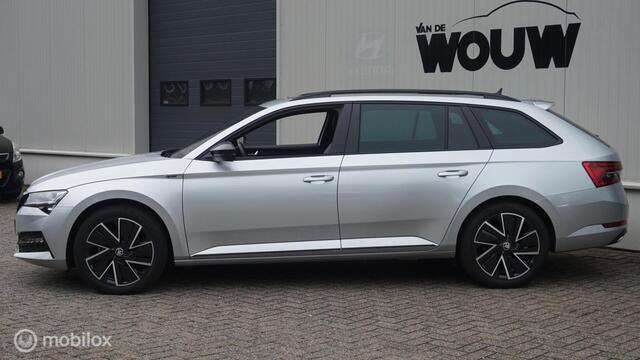 Skoda SUPERB Combi 1.4 TSI iV SportLine PHEV 218PK Panoramadak + schuif-/kantel | Digital Cockpit | Elektr verst Stoelen