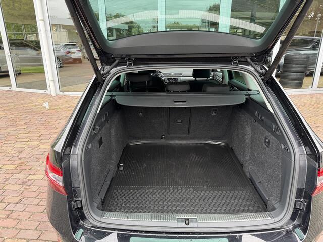 Skoda SUPERB Combi 1.8 TSI Style Business | Keyless | Canton | Trekhaak
