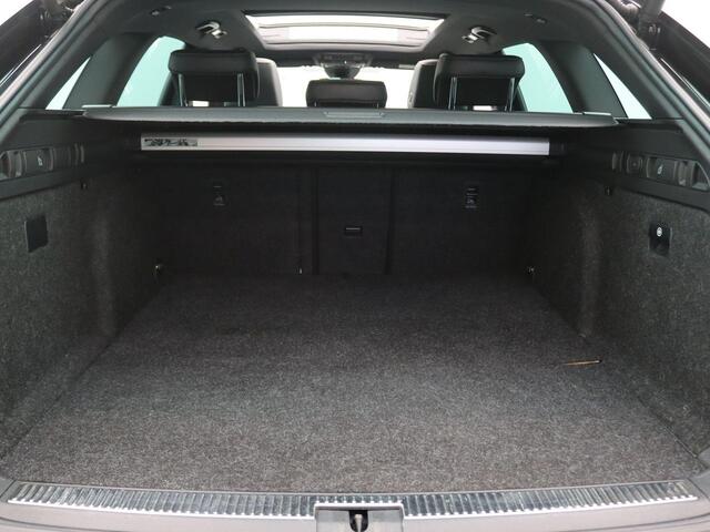 Skoda SUPERB Combi 1.4 TSI iV Laurin & Klement 218PK DSG Pano-Schuifdak, Elektrische Memorystoel, Matrix LED-verlichting, 360gr. Camera, Stoelkoeling, Virtual Pedal, 18" LM Velgen, Adaptieve Cruise Control