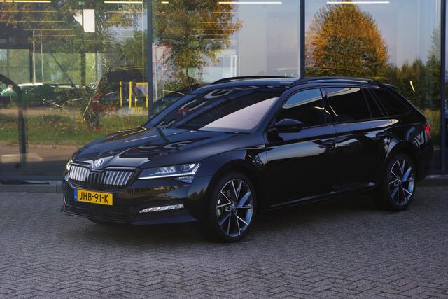 Skoda SUPERB Combi 1.4 TSI iV 218 PK Sportline Business PHEV, Keyless, Uitklapbare Trekhaak, Carplay, Memory, 4 Stoelverwarming