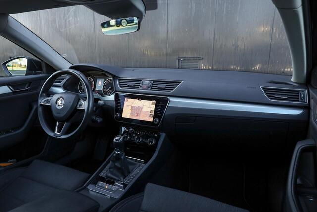 Skoda SUPERB Combi 1.4 TSI 150 PK Bns. ? Pano ? Xenon ? CarPlay