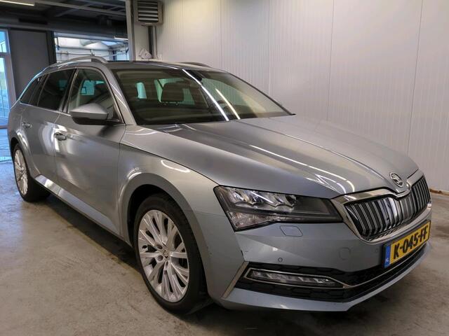 Skoda SUPERB Combi 1.4 TSI iV Business Edition Plus PHEV Airco ECC Navi Carplay Adaptive Cruise 18" LM Velgen Leder/Alcantara Virtual Cockpit El Achterklep Full LED Stoelverwarming