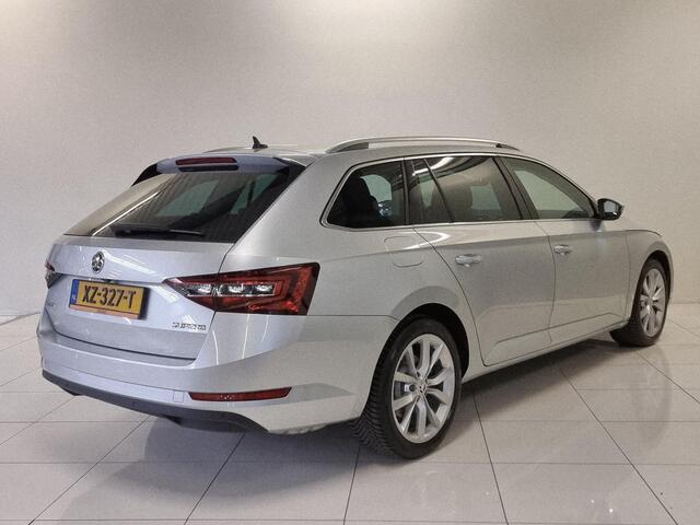Skoda SUPERB Combi 1.5 TSI ACT Business Edition | Apple CarPlay / Android Auto navigatie | Elektrische achterklep | Stoelverwarming |