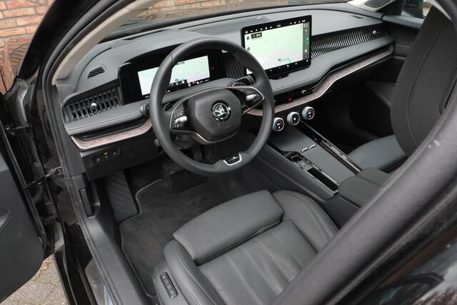 Skoda SUPERB Combi 1.5 TSI iV Laurin & Klement Panoramadak, Trekhaak, Stoelventilatie, 360° Camera