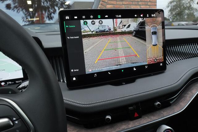 Skoda SUPERB Combi 1.5 TSI iV Laurin & Klement Panoramadak, Trekhaak, Stoelventilatie, 360° Camera