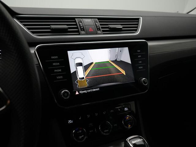 Skoda SUPERB Combi 1.4 TSI iV 218 pk DSG Business Edition Plus | Matrix LED | Geheugenstoel | Stuur-/achterbankverwarming | Achteruitrijcamera | Navigatie