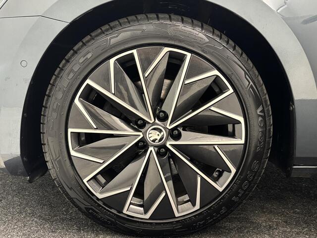 Skoda SUPERB Combi 1.4 TSI iV PHEV Business Edition Plus / Laurin & Klement / Matrix Led / Stoelgeheugen / Stoel en Stuurverwaming / Stoelventilatie / 360 Camera / Adaptieve Cruisecontrol / Plug-in Hybrid / Historie aanwezig /