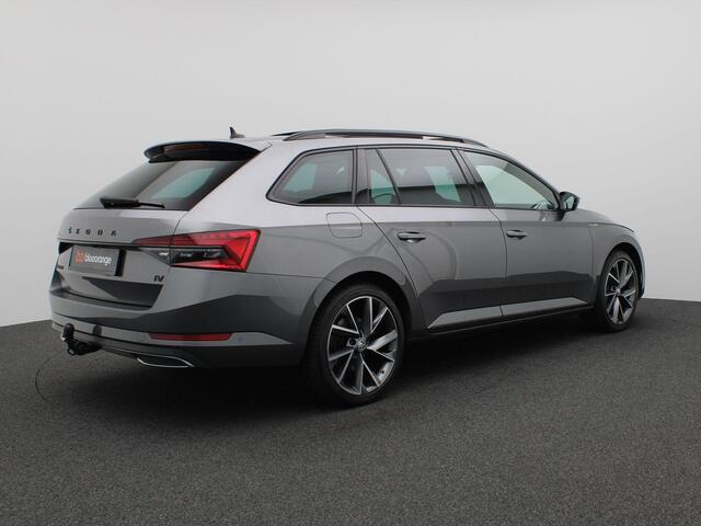 Skoda SUPERB Combi 1.4 TSI iV Sportline Business 218PK DSG Pano-Schuifdak, Trekhaak, Matrix-LED Verlichting, Navi Columbus, Side Assist, Virtual Pedal, Memorystoel, Achteruitrijcamera, Stoel-Stuurverwarming, 19" LM Velgen